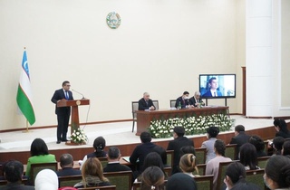 Zamonaviy kadrlar bilan taʼminlash yoʻlida