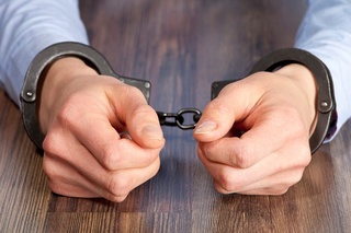 Қашқадарёда икки нафар МИБ ходимига жиноят иши қўзғатилди