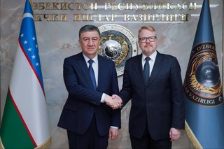 Министр внутренних дел Узбекистана провел переговоры со спецпредставителем ЕС по Центральной Азии