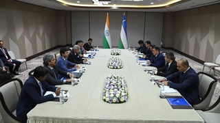 Владимир Норов Ҳиндистон ташқи ишлар вазири билан учрашди