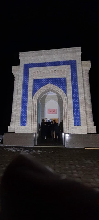 Юз ёш билан юзлашаётган яссавийзода