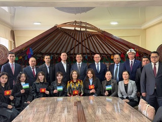 Ўзбек ва қирғиз ёшлари чегара билмас биродарликнинг янги саҳифасини очдилар