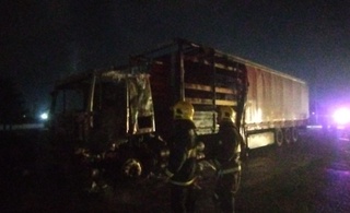 Тошкентда юк машинаси ёниб кетди