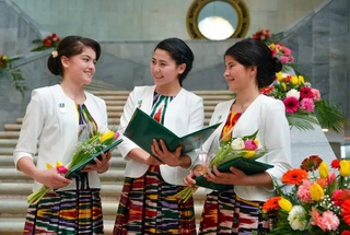 Girls who have achieved success in the field of information technology will be awarded the Zulfiya State Prize