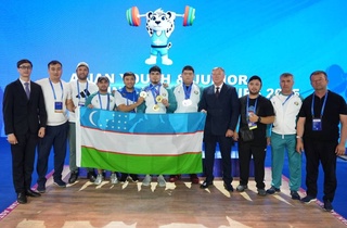 Молодые тяжелоатлеты завоевали еще 16 наград на чемпионате Азии