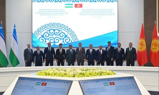 Ўзбекистон -Қирғизистон парламентлараро ҳамкорлик комиссиясининг IV мажлиси бўлиб ўтди