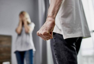 В Ташкенте в 2023 году пострадавшим от бытового насилия женщинам выдано около двух тысяч охранных ордеров