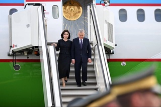 Президенти Ӯзбекистон бо сафари расмӣ ба Словения омад