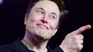 Ilon Mask gollivud aktyorini “jang”ga chorlamoqda