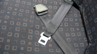 Қауіпсіздік белдігін тақпауға кімдерге рұқсат беріледі?