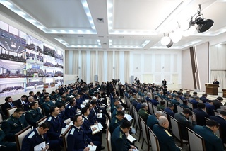 Prezident Toshkentning huquq-tartibot idoralari rahbarlari respublikaga namuna boʻlmayotganini aydi