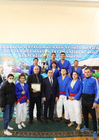 Тошкент давлат транспорт университетида «Вазир кубоги» кураш мусобақаси ғолиблари тақдирланди