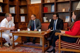 Узбекистан и Венгрия развивают сотрудничество в области онкологии