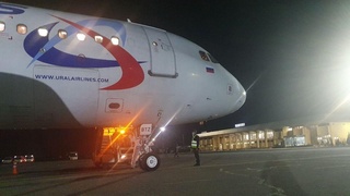 Қарши халқаро аэропорти чартер рейсни қабул қилди