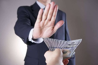 Борьба в Узбекистане с коррупцией в фокусе внимания СМИ Таджикистана