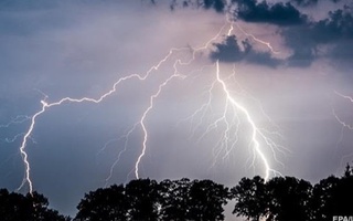 Покистонда чақмоқ уриши оқибатида олти киши ҳалок бўлди, саккиз киши жароҳатланди