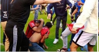 Ўйин муштлашув туфайли тўхтатилди