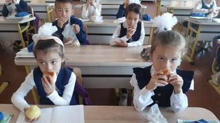 Keytering usulida yetkazib berilgan oziq-ovqat mahsulotlari ichidan tabletka koʻrinishida dori vositalari chiqqani rostmi?