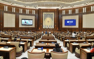 Двадцать седьмое пленарное заседание Сената Олий Мажлиса Республики Узбекистан начало свою работу