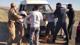 Навоий вилоятида олтин изловчилар қўлга тушди