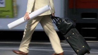 Samarqandda hokimlik mansabdorlari xorijiy xizmat safarlariga qarindoshlarini yuborgani aniqlandi