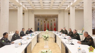 Беларусь пен Өзбекстан әскери ынтымақтастықты дамыту мәселелері қаралды