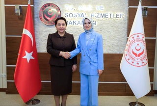 В Анкаре рассмотрены вопросы расширения двустороннего сотрудничества в социальной сфере
