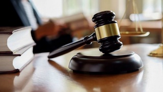 Тошкентда кўчадаги қизга безорилик қилиб, юзига урган шахс 2,5 йилга қамалди