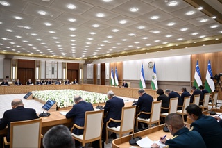 Ichki yoʻllarni tartibga olish uchun viloyat va tuman hokimlari masʼul boʻladi