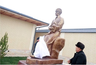 В Сырдарье открылся Дом-музей народного поэта Узбекистана Тура Сулеймана