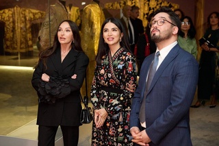 Бокуда “Чоклардаги мерос: Ўзбекистоннинг каштачилик ва тикувчилик анъаналари бўйлаб саёҳат” кўргазмаси очилди