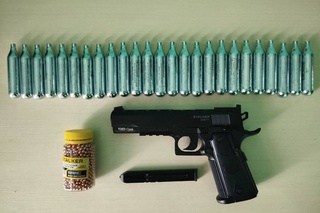 Ўзбекистонга тўппончалар олиб ўтмоқчи бўлган шахслар ушланди