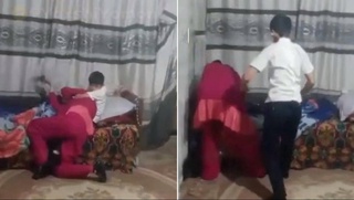 Наманганда ёш бола ўз онасини калтаклади