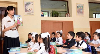 Maktab o'qituvchilarining yillik taqvim-mavzuiy reja hamda konspekt yuritishi bekor qilindi