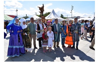 Свердловскіде өткен Ирбит жәрмеңкесінде Өзбекстан мәдениеті ұсынылды