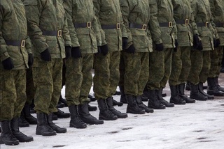 Узбекистанцев в России призвали не выезжать на работу в зоны конфликта