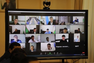 Обсуждены вопросы развития электротехнической и тепличной отраслей