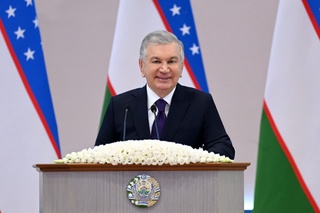 Ёшликда олинган билим – тошга ўйилган нақш, келажак учун пойдевор дегани — Президент