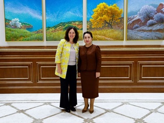 ХМТнинг минтақавий директори билан истиқболдаги режалар муҳокама этилди