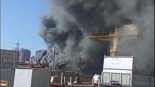 Санкт-Петербургдаги метро яқинида ёнғин содир бўлди