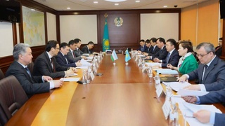 Узбекистан и Казахстан укрепляют сотрудничество в сфере транспорта и логистики