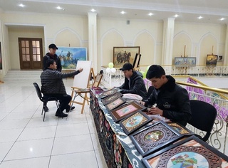 “Оламнинг хуршиди кундир, одамнинг хуршиди илм”