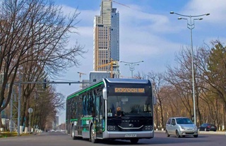 Мереке күндері қалалық қоғамдық көліктердің жүру кестесі жарияланды
