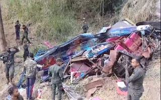 Шри-Ланкада автобуснинг жарликка тушиб кетиши оқибатида 15 киши ҳаётдан кўз юмди