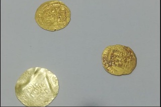 Tarixiy tangalarni sotish bilan bogʻliq holat fosh etildi