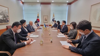 Oʻzbekiston delegatsiyasi Janubiy Koreya tashqi ishlar vazirligida uchrashuv oʻtkazdi