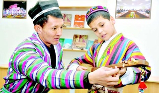 Бахшичилик  дунё билан бўйлашади 