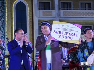 В Нуратинском районе прошел Международный фольклорный фестиваль «Нурли наволар»