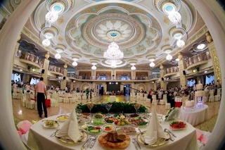 Депутат 10 нафар боланинг суннат тўйини ўтказиб берди