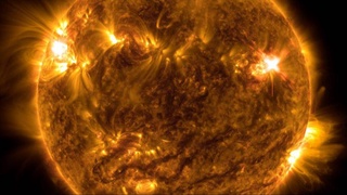 Дар Офтоб се оташфишонии сахт ба амал омад, дар назар аст, ки пурқувваттари он дар пеш аст